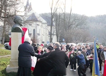 Odsłonięcie pomnika biskupa.