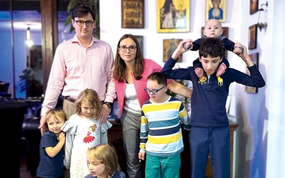Rodzina Niemczyków, czyli orszakowi: Matka Najświętsza, św. Józef, Jezus oraz rycerze, pasterze i aniołki.