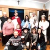 „Dziękujemy, gospodarze mili, żeście nas i Jezusa w swoim domu ugościli! Niech radość z narodzin Chrystusa trwa w was na wieki!” – tymi słowy żegnają się kolędnicy w każdym domu.