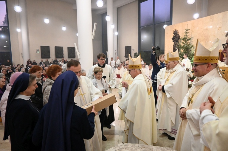 Kościoły jubileuszowe - przekazanie dekretów