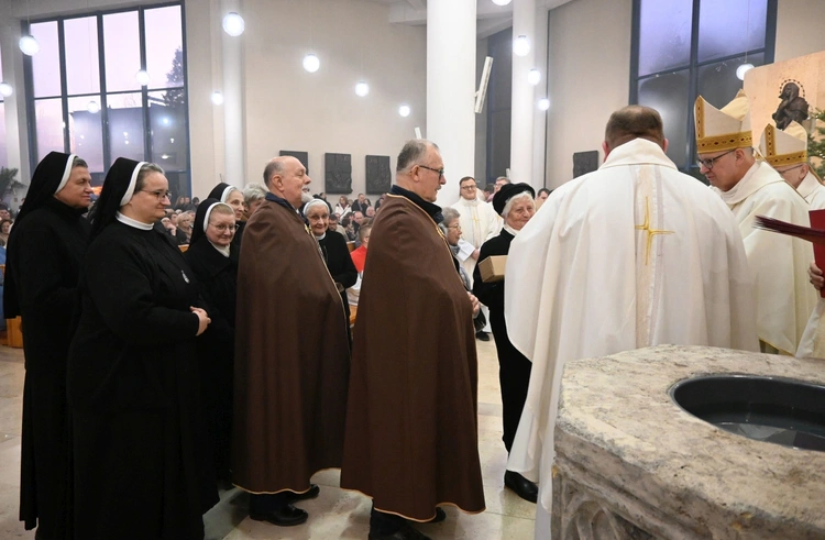 Kościoły jubileuszowe - przekazanie dekretów