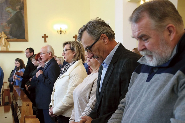 Wierni świeccy, świadomi swej misji i zadań wypływających z chrztu, coraz chętniej podejmują formację do nowych posług w parafii, m.in. katechisty, lektora i akolity.