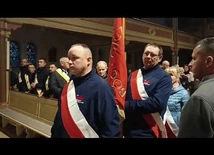 W liturgii uczestniczyły poczty sztandarowe NSZZ "Solidarność", Akademii Pomorskiej, Rycerzy Kolumba