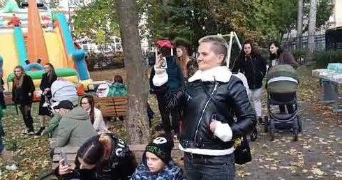 Zabawa taneczna na festynie