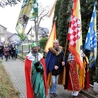 Kłaniajcie się, królowie!