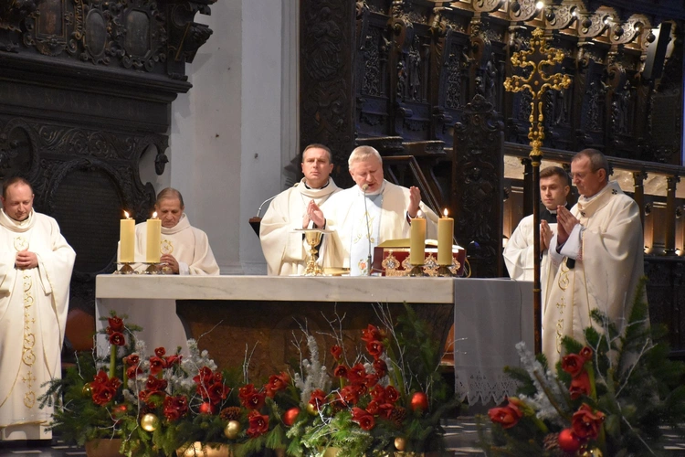 Msza św. w 11. rocznicę sakry bp. Wiesława Szlachetki 