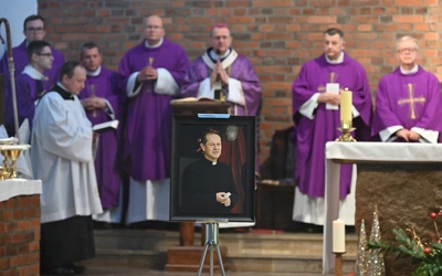 Ostatnie pożegnanie ks. Ryszarda Bugajskiego