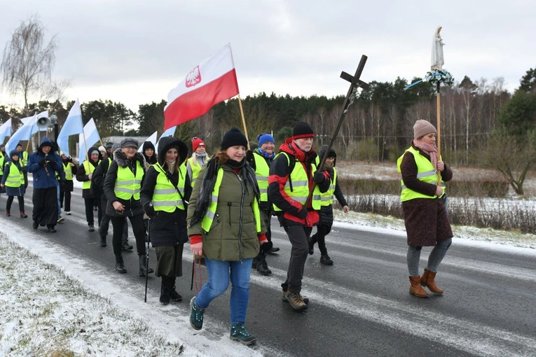W drodze do Maryi niestraszny mróz i śnieg