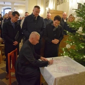 Relikwie św. Jana Pawła II w Magnuszewie