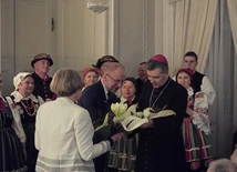 Biskup Wojciech Osial Łowiczaninem Roku 2024