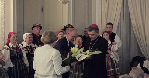 Biskup Wojciech Osial Łowiczaninem Roku 2024