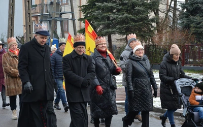 Za królami i biskupem