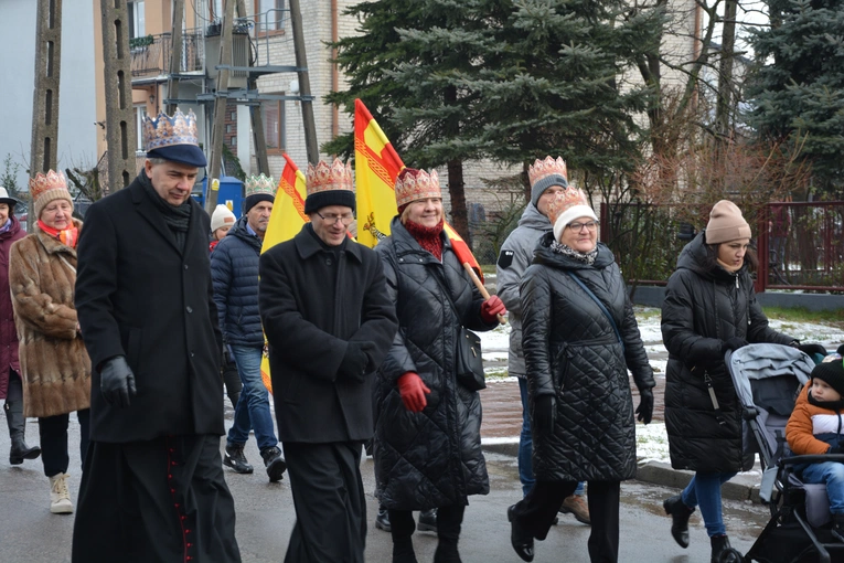 Za królami i biskupem