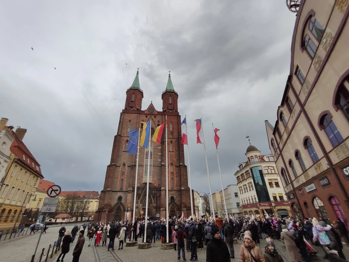 Książę i Królowie wspólnie w orszaku