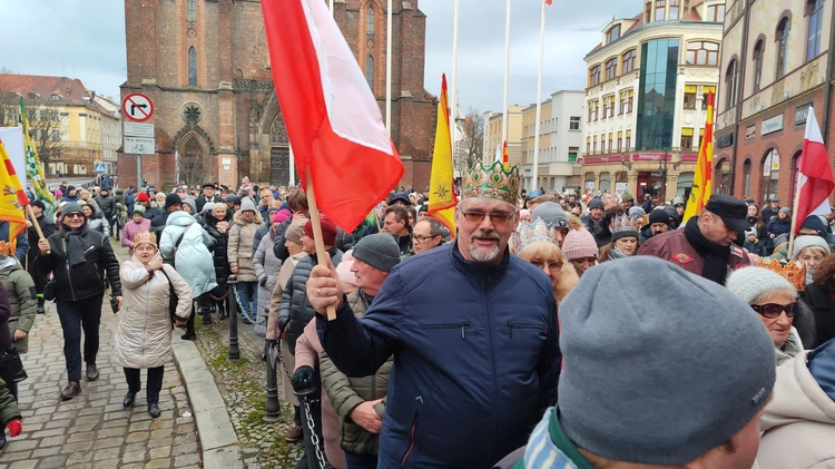 Książę i Królowie wspólnie w orszaku