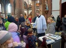 Kolędowanie przy złóbku 