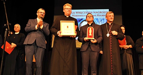 Księża Przemysław Gawlas i Jakub Kuliński laureatami Nagrody św. Maksymiliana Marii Kolbego.