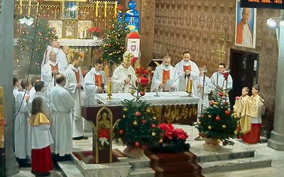 Msza św. w komorowickiej świątyni.