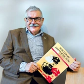 	Planowane jest wznowienie wydawnictwa szczegółowo opisującego życiorys pierwszego dyrektora I Liceum Ogólnokształcącego.
