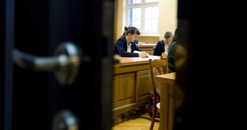 Nazaretanki reagują na artykuł o ich szkole: sugestie przemocy bezpodstawne i krzywdzące