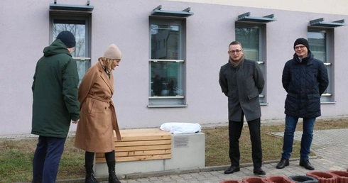 Waga niemowlęca na szlaku symboli Radomia