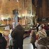 W czasie liturgii kilkadziesiąt osób włączyło się w dzieło Duchowej Adopcji Dziecka Poczętego.