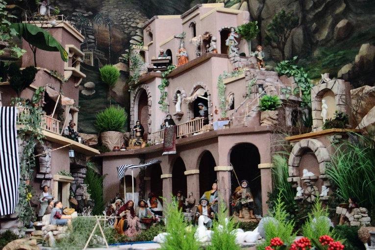 Ruchoma szopka w sanktuarium w Alwerni