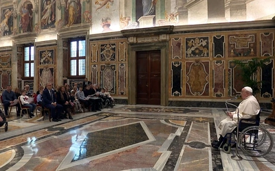 Wrocławskie dzieci chore na raka odwiedziły papieża Franciszka