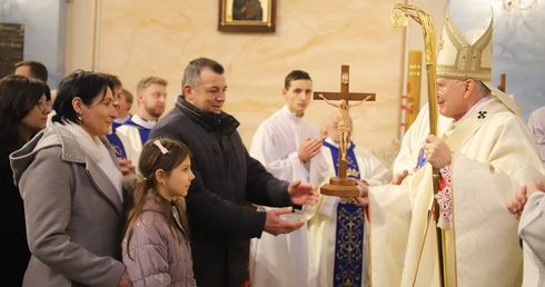 Myślenice. Siedem wieków z krzyżem