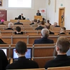 "Te dane pozwalają stanąć w prawdzie" - co wynika z badań nad religijnością?