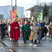 	W Koprzywnicy wędrowali mieszkańcy miasta i okolicy.