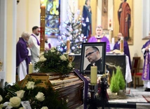 Chciał zostać wśród swoich. Pogrzeb ks. Andrzeja Kalety