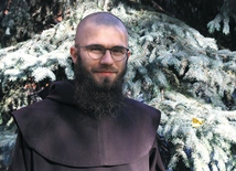 Ojciec Mateusz Filipowski: Przed Bogiem musimy w końcu wywiesić białą flagę. To początek życia w prostocie 