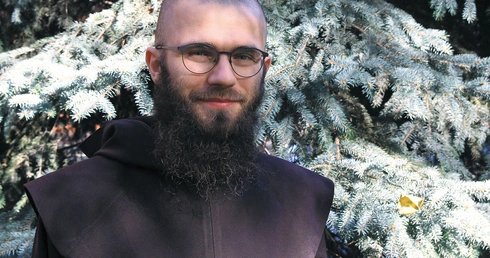 Ojciec Mateusz Filipowski: Przed Bogiem musimy w końcu wywiesić białą flagę. To początek życia w prostocie 