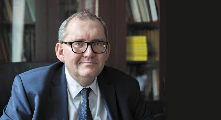 Prof. Paweł Borecki Jest specjalistą w zakresie prawa wyznaniowego, pracownikiem Wydziału Prawa i Administracji Uniwersytetu Warszawskiego.