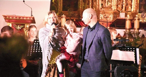 – Bóg jest szalenie miłosierny, Bóg jest szalenie piękny i wspaniały – mówią w swoim świadectwie Ewa i Maciej.