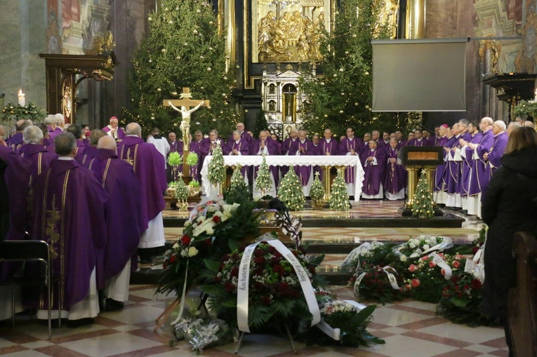 Pożegnanie ks. prof. Edwarda Walewandra