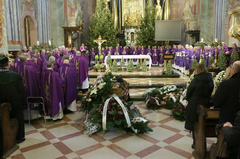 Pożegnanie ks. prof. Edwarda Walewandra