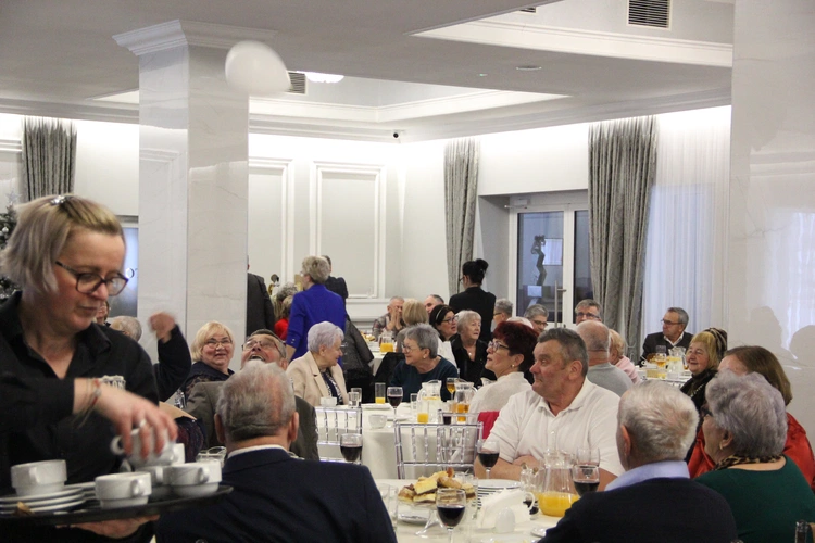 Niskowa. Spotkanie opłatkowe dla seniorów i grup parafialnych