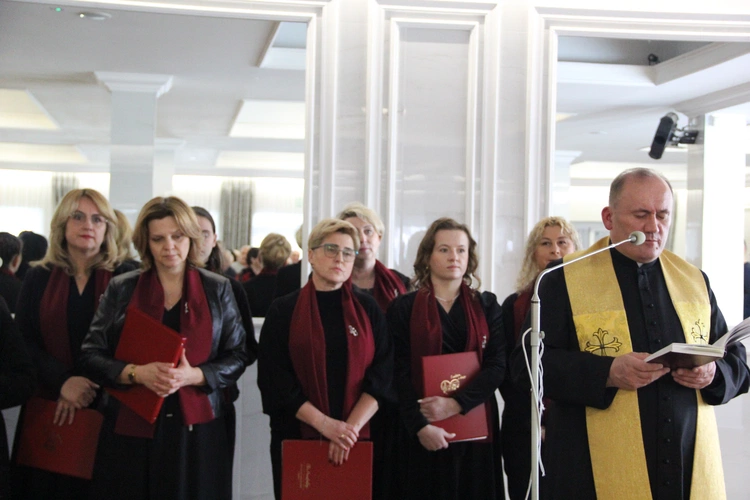 Niskowa. Spotkanie opłatkowe dla seniorów i grup parafialnych
