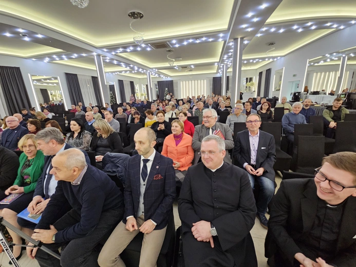 Konferencja o zmianach w polskiej szkole w Mielcu