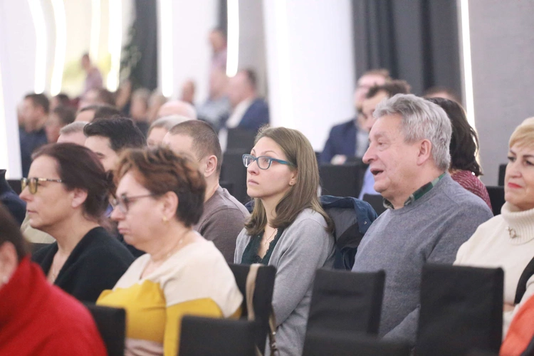 Konferencja o zmianach w polskiej szkole w Mielcu