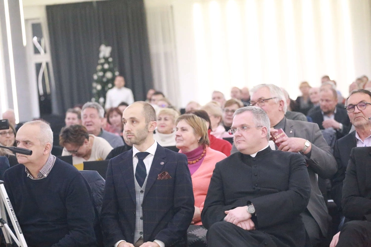 Konferencja o zmianach w polskiej szkole w Mielcu