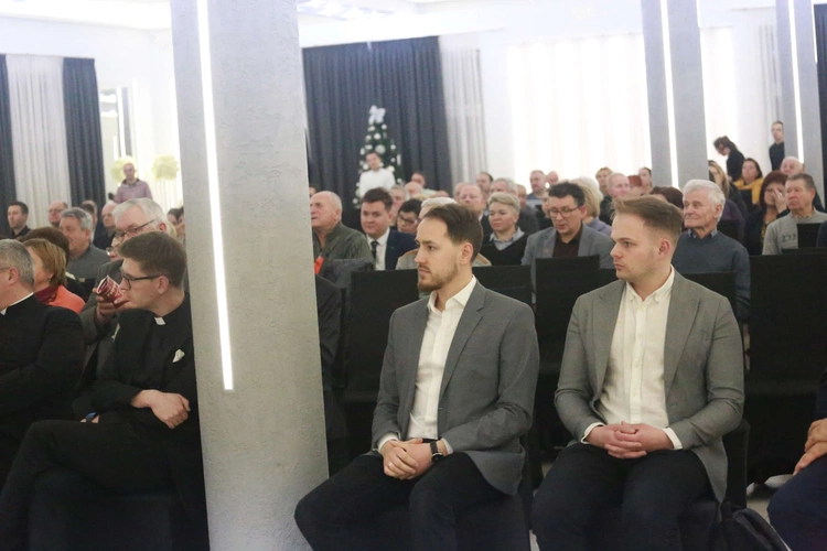 Konferencja o zmianach w polskiej szkole w Mielcu