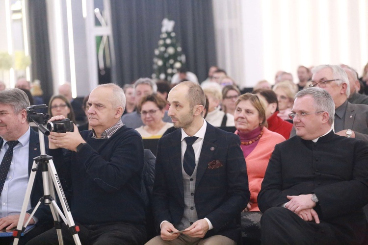 Konferencja o zmianach w polskiej szkole w Mielcu