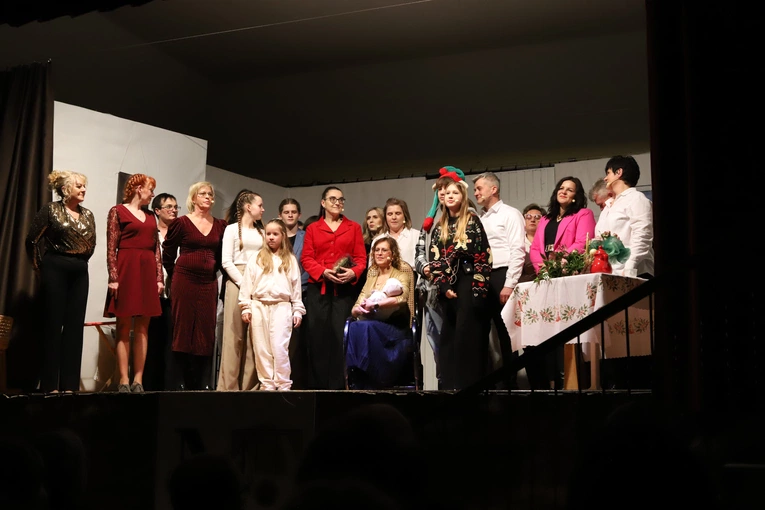 Spektakl "To dziecko" (Nie)Zwykłego Teatru na Korabce