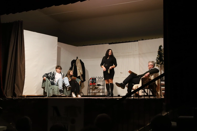 Spektakl "To dziecko" (Nie)Zwykłego Teatru na Korabce