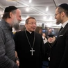 Żydzi i chrześcijanie wspólnie słuchają Ewangelii