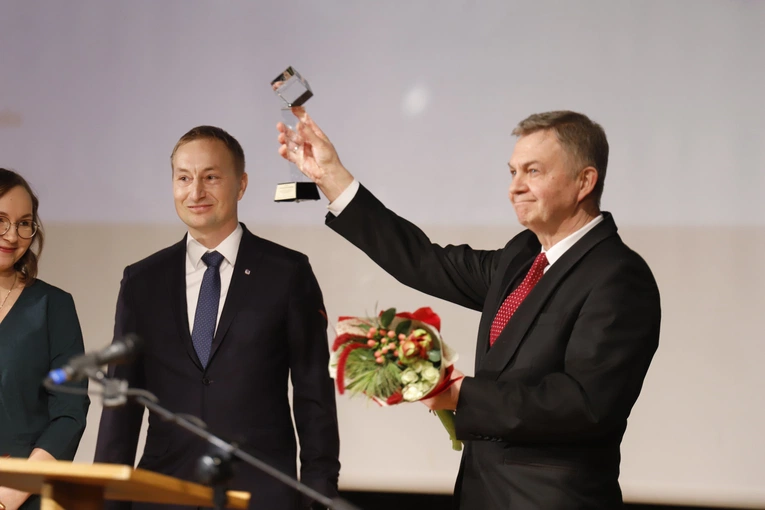 Nagrody dla przyjaciół życia