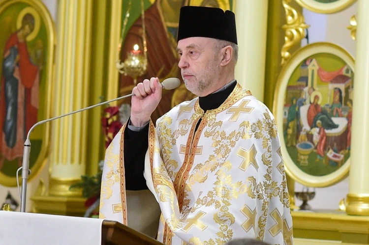 Stoimy przed Ewangelią